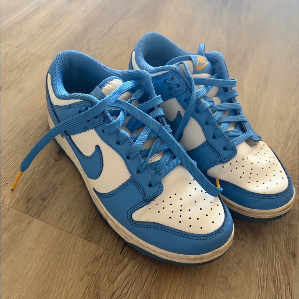 Nike Women’s Low-Top Sneakers in Blue and White